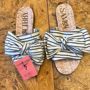 Size 7 never been worn sandals.